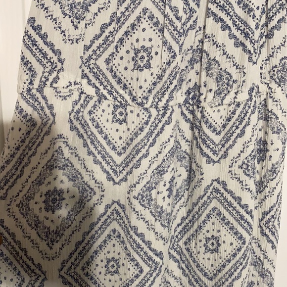 Spring dress - Picture 2 of 4